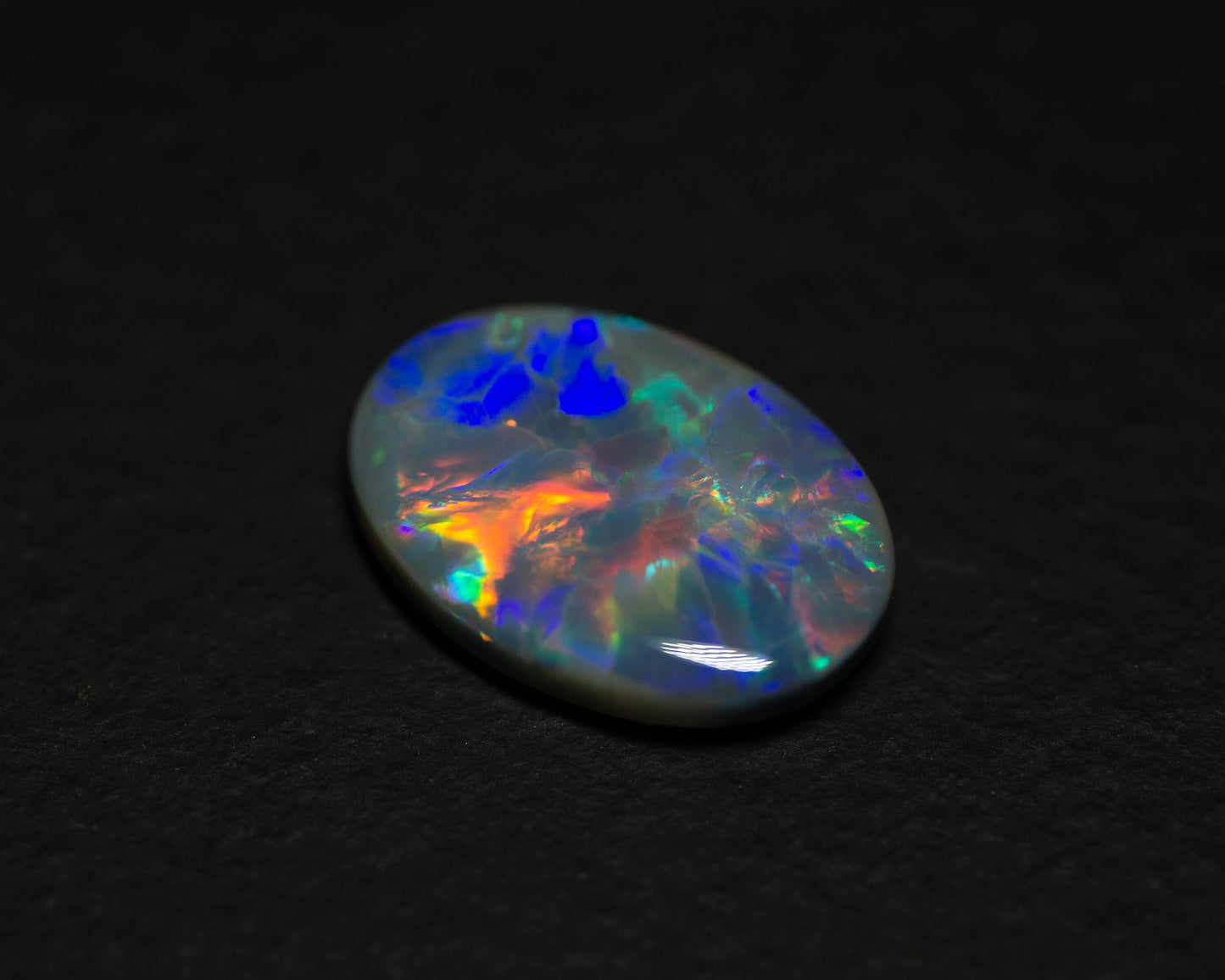3.28 Carat Dark Opal Oval Cabochon Lightning Ridge Australia - Redpoint Jewelry