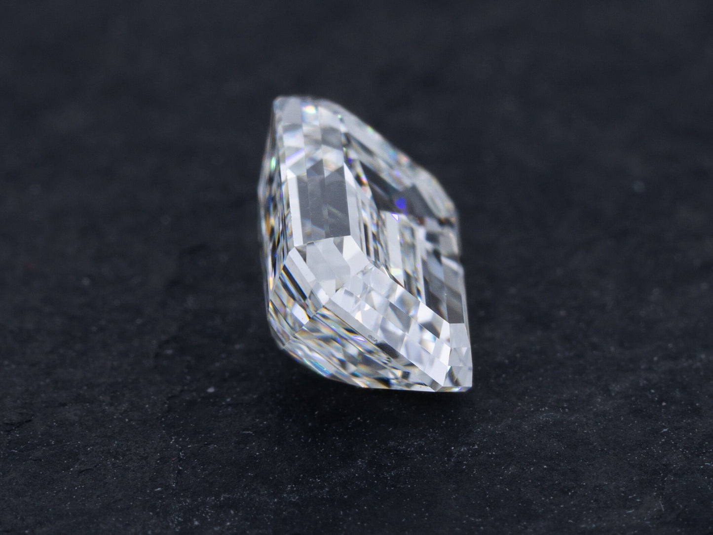 1.02ct GIA Certified Emerald Cut Natural Diamond VVS-2 Clarity H Color - Redpoint Jewelry
