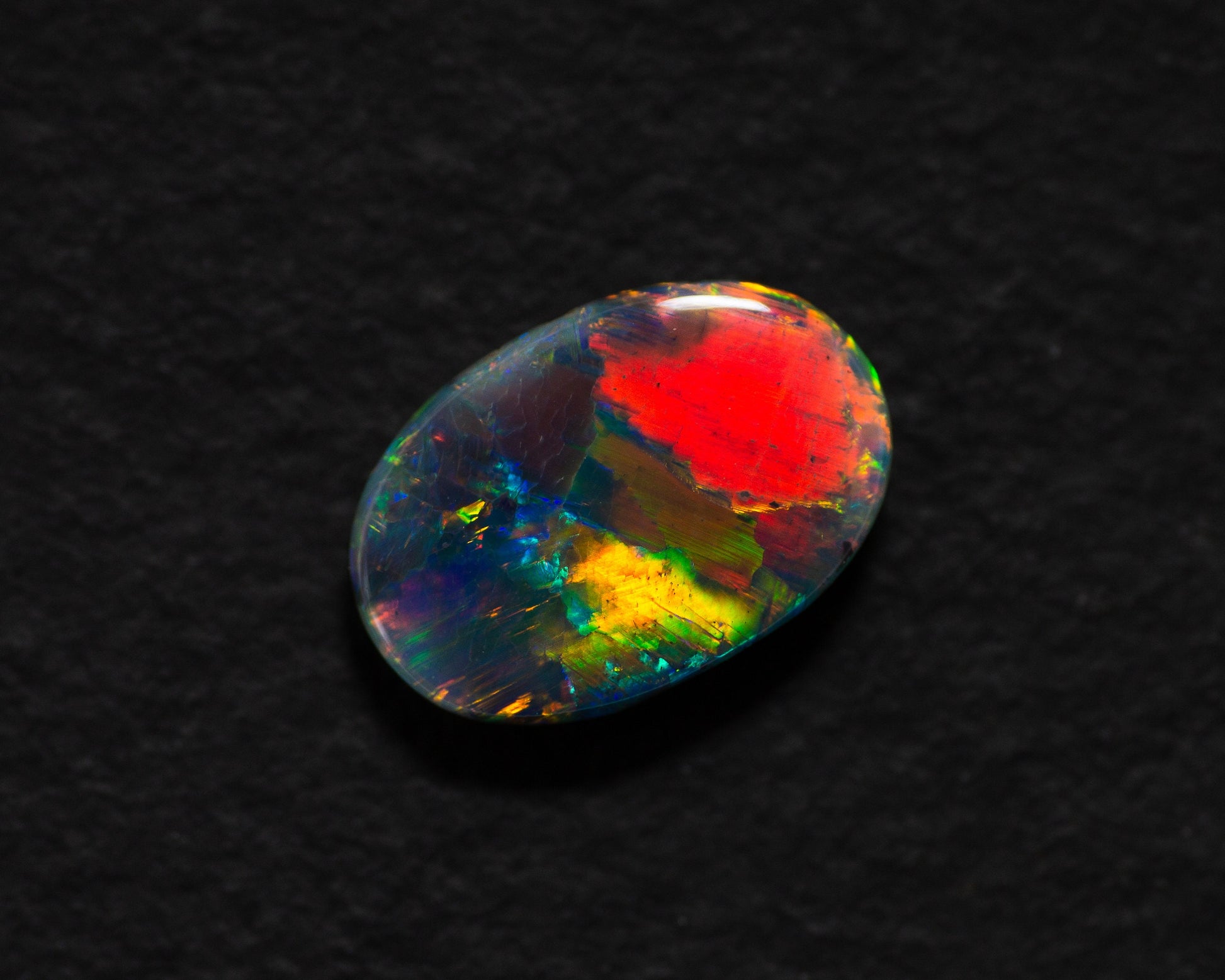 1.40 Carat Black Opal Oval Cabochon Lightning Ridge Australia - Redpoint Jewelry 