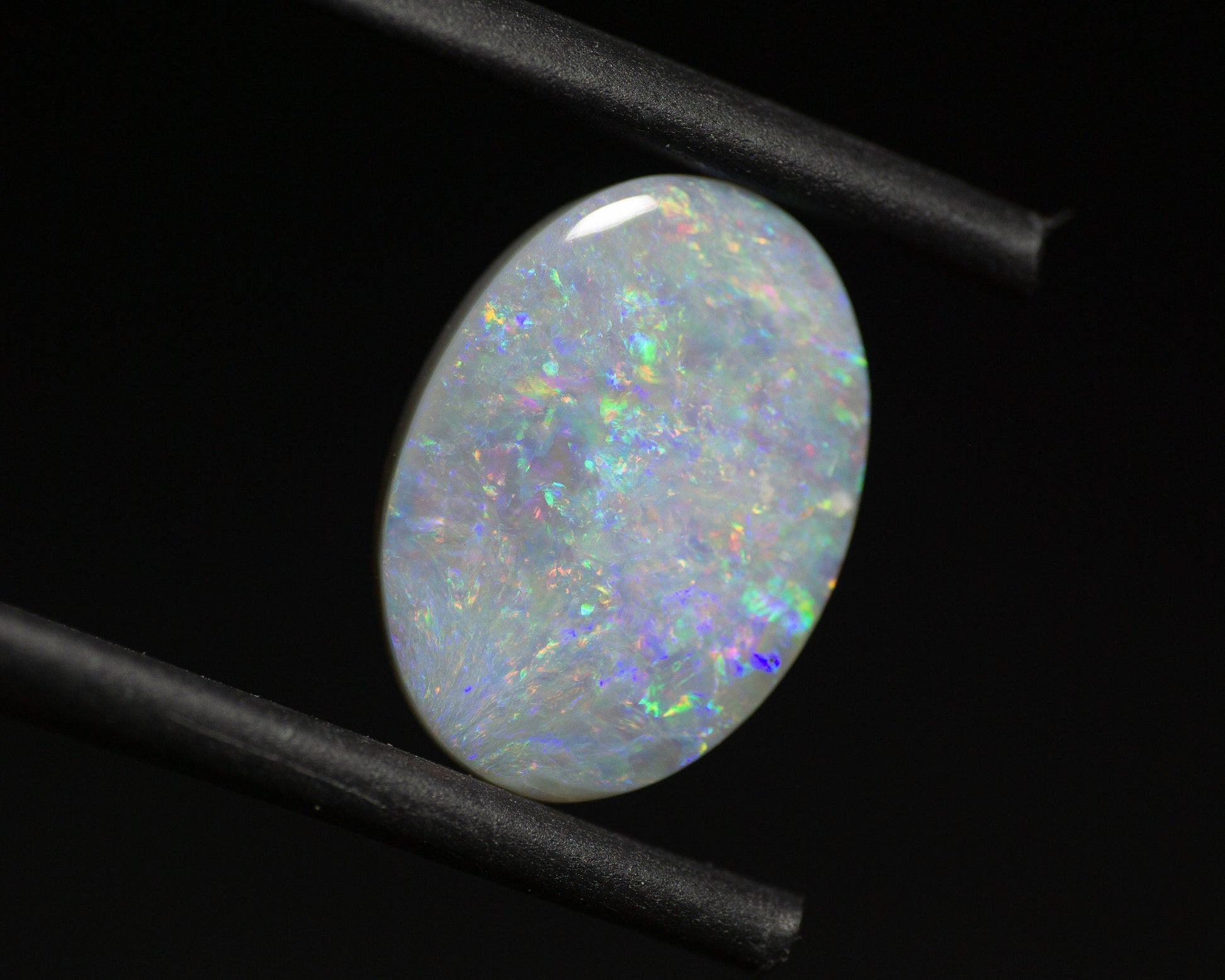 3.51 Carat Dark Opal Oval Cabochon Lightning Ridge Australia - Redpoint Jewelry 