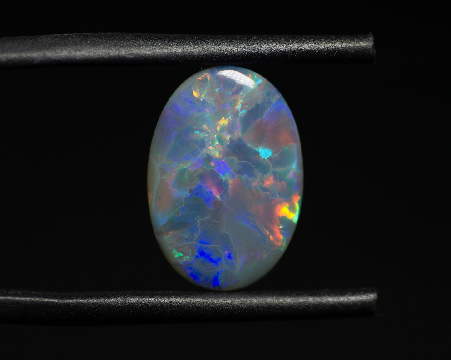 3.28 Carat Dark Opal Oval Cabochon Lightning Ridge Australia - Redpoint Jewelry 