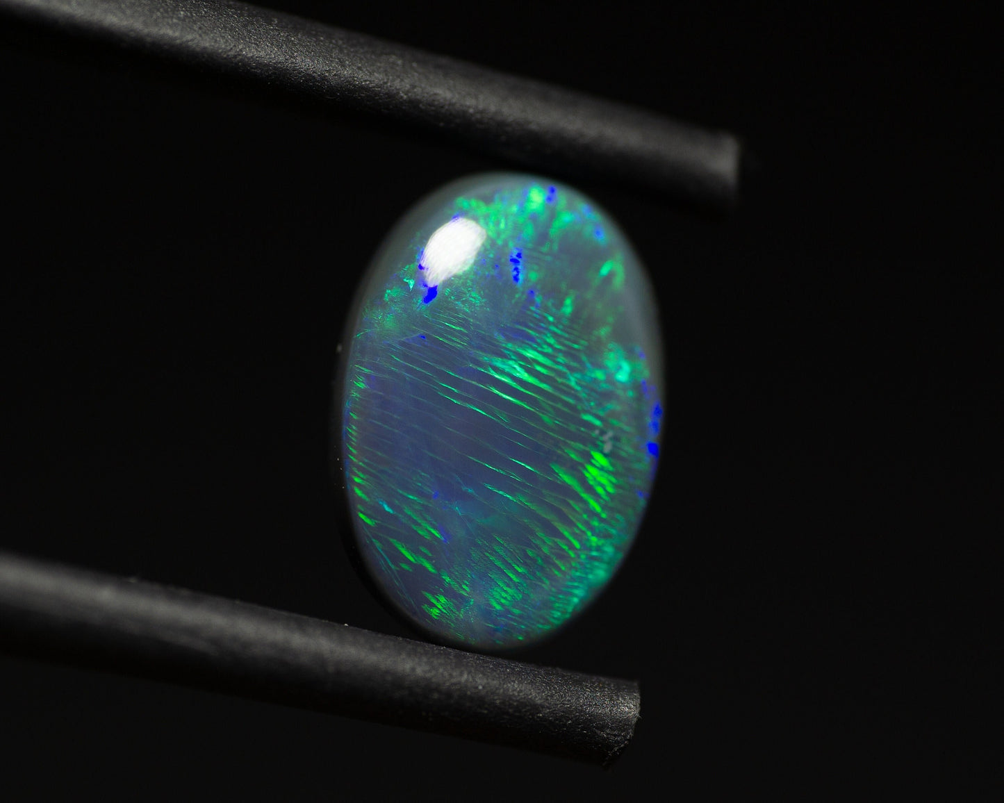 1.43 Carat Black Opal Oval Cabochon Lightning Ridge Australia - Redpoint Jewelry 