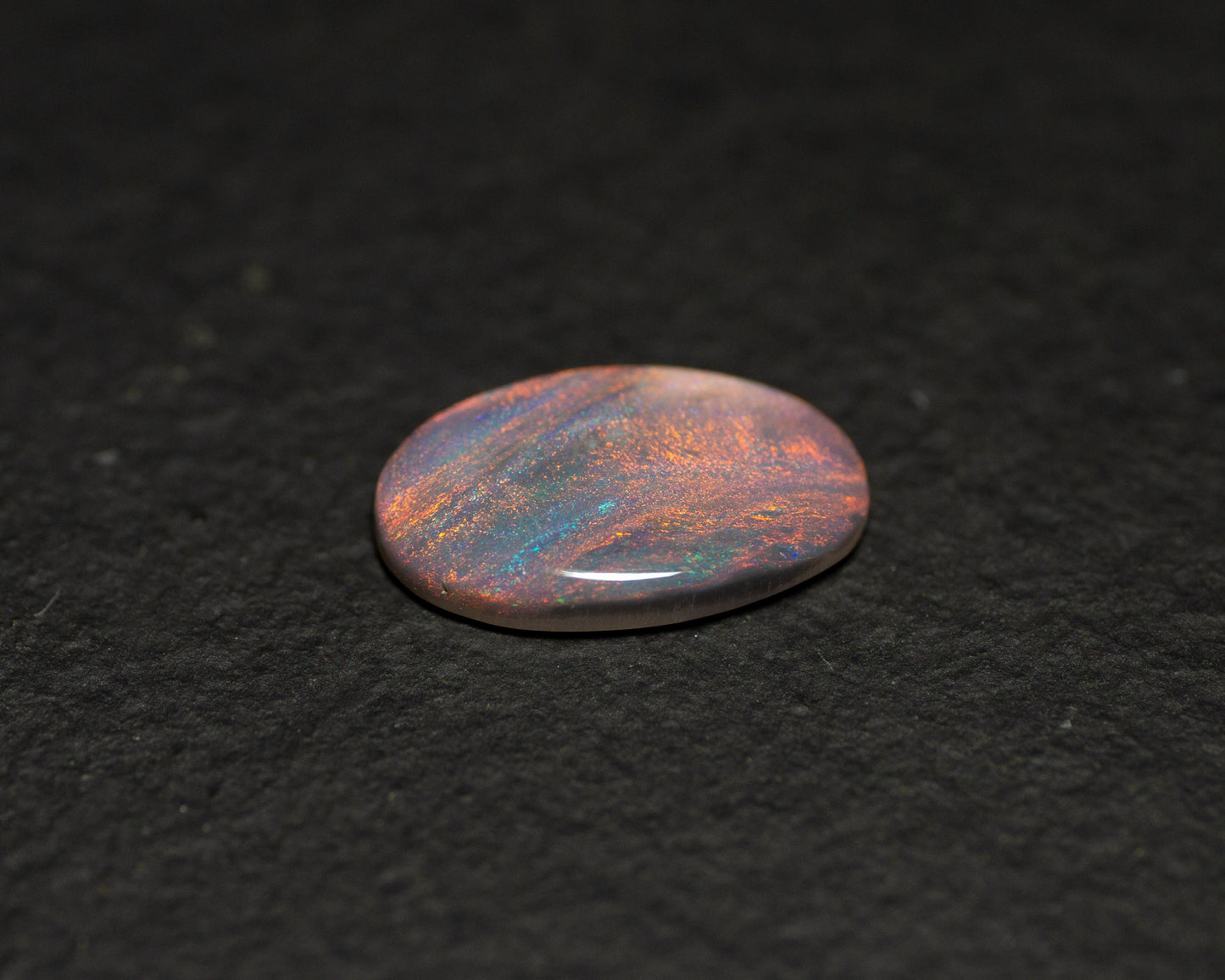 1.35 Carat Dark Opal Oval Cabochon Lightning Ridge Australia - Redpoint Jewelry 