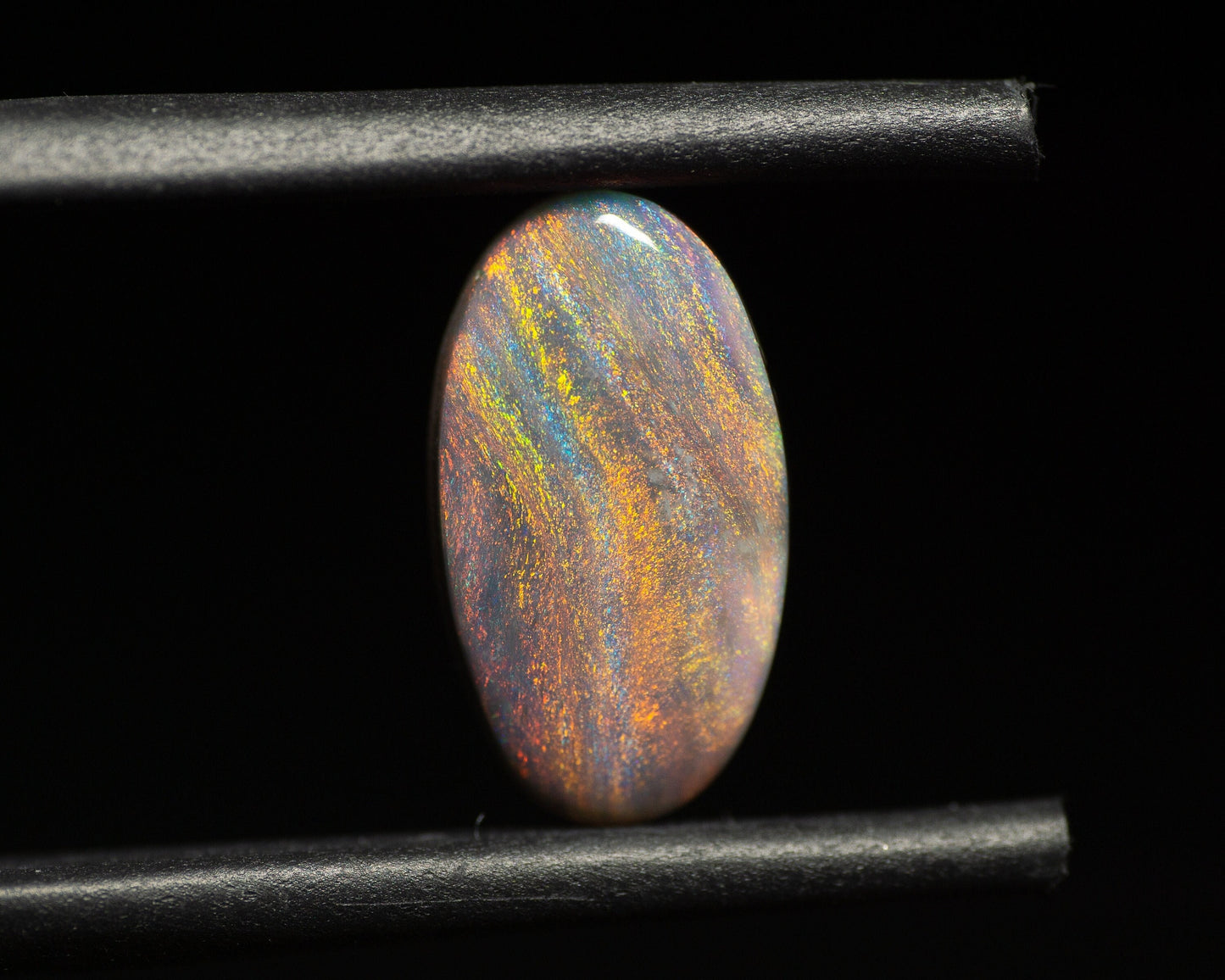 1.35 Carat Dark Opal Oval Cabochon Lightning Ridge Australia - Redpoint Jewelry 