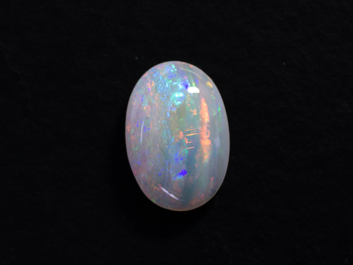 3.65 Carat Australian Vertical Seam White Crystal Opal Oval Cabochon Gemstone - Redpoint Jewelry 