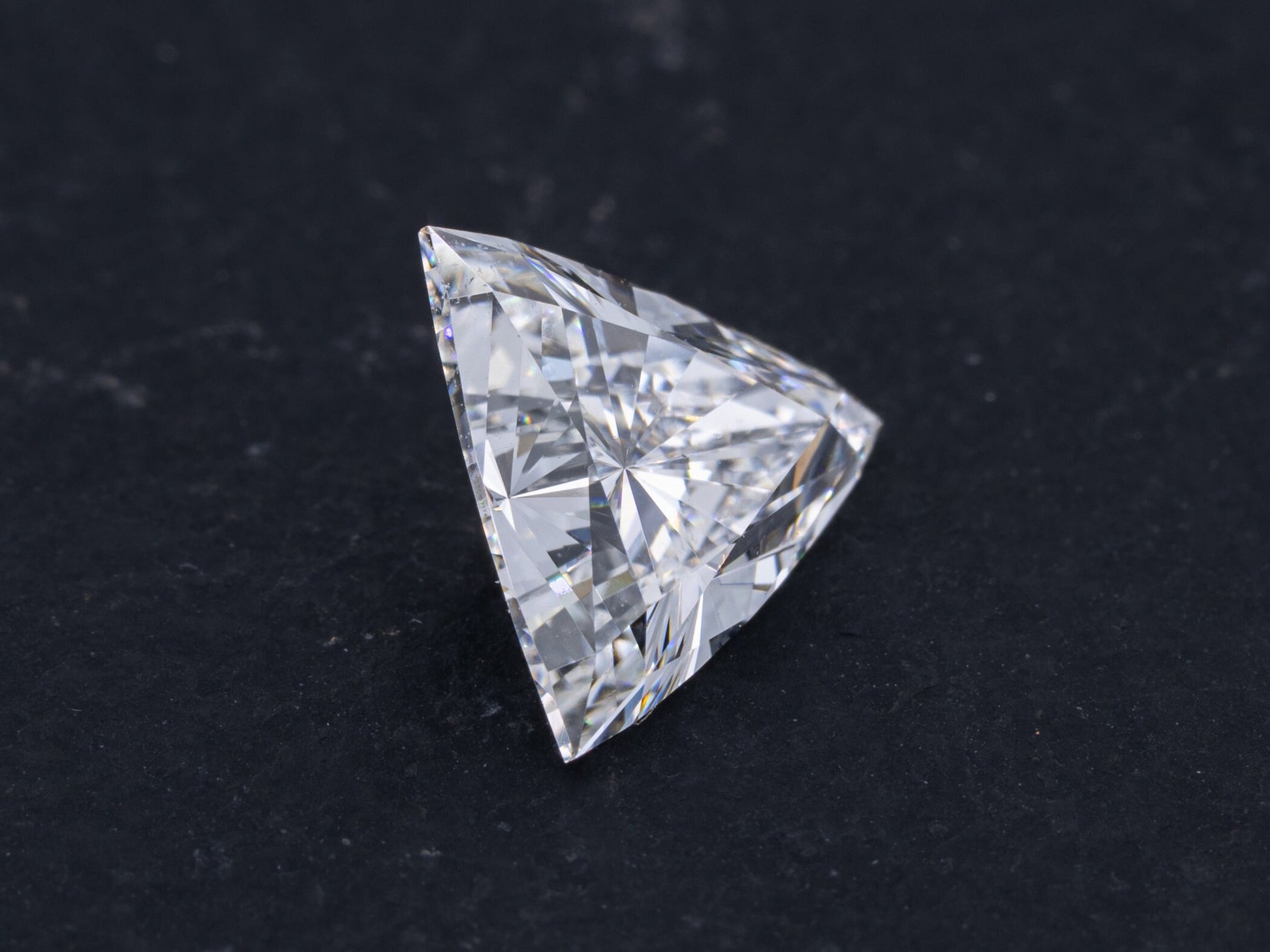 1.03ct GIA Certified Trillion Cut Natural Diamond VS-2 Clarity G Color - Redpoint Jewelry 