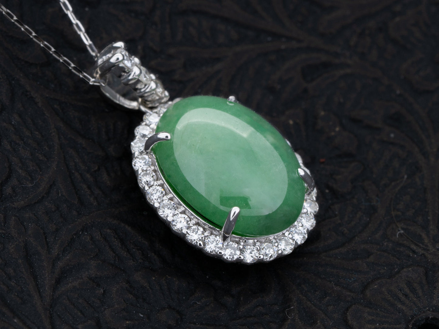 GIA Certified Type A Fei Cui Green Jade and Diamond Pendant Necklace 18k White Gold - Redpoint Jewelry 