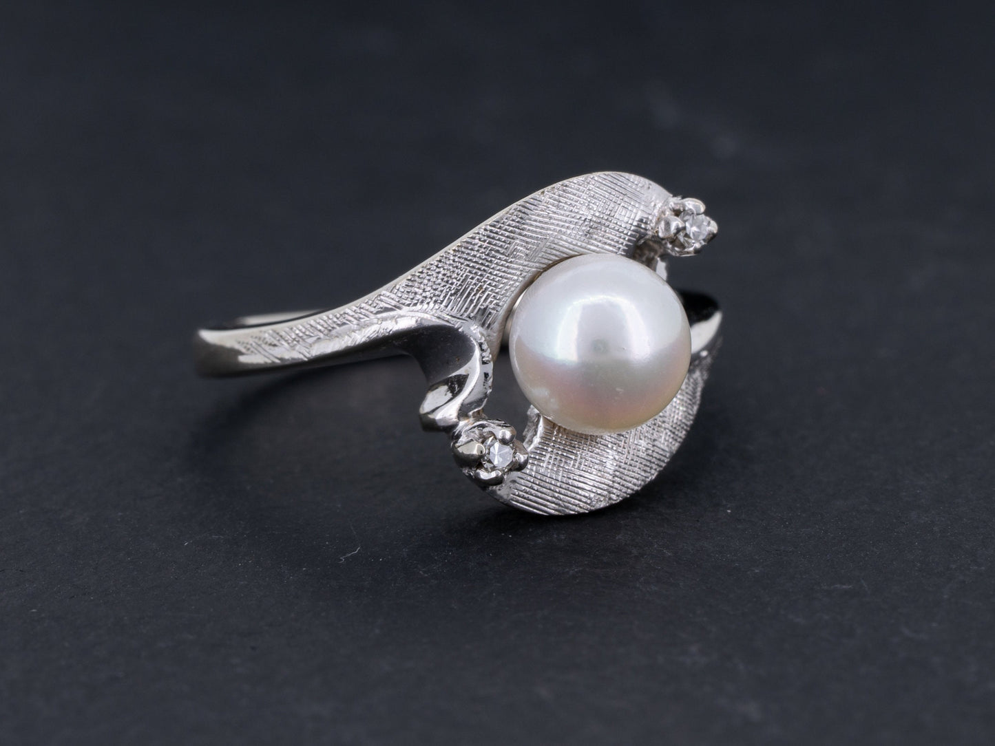 Vintage Art Deco Pearl and Diamond Ring 14k White Gold - Redpoint Jewelry 