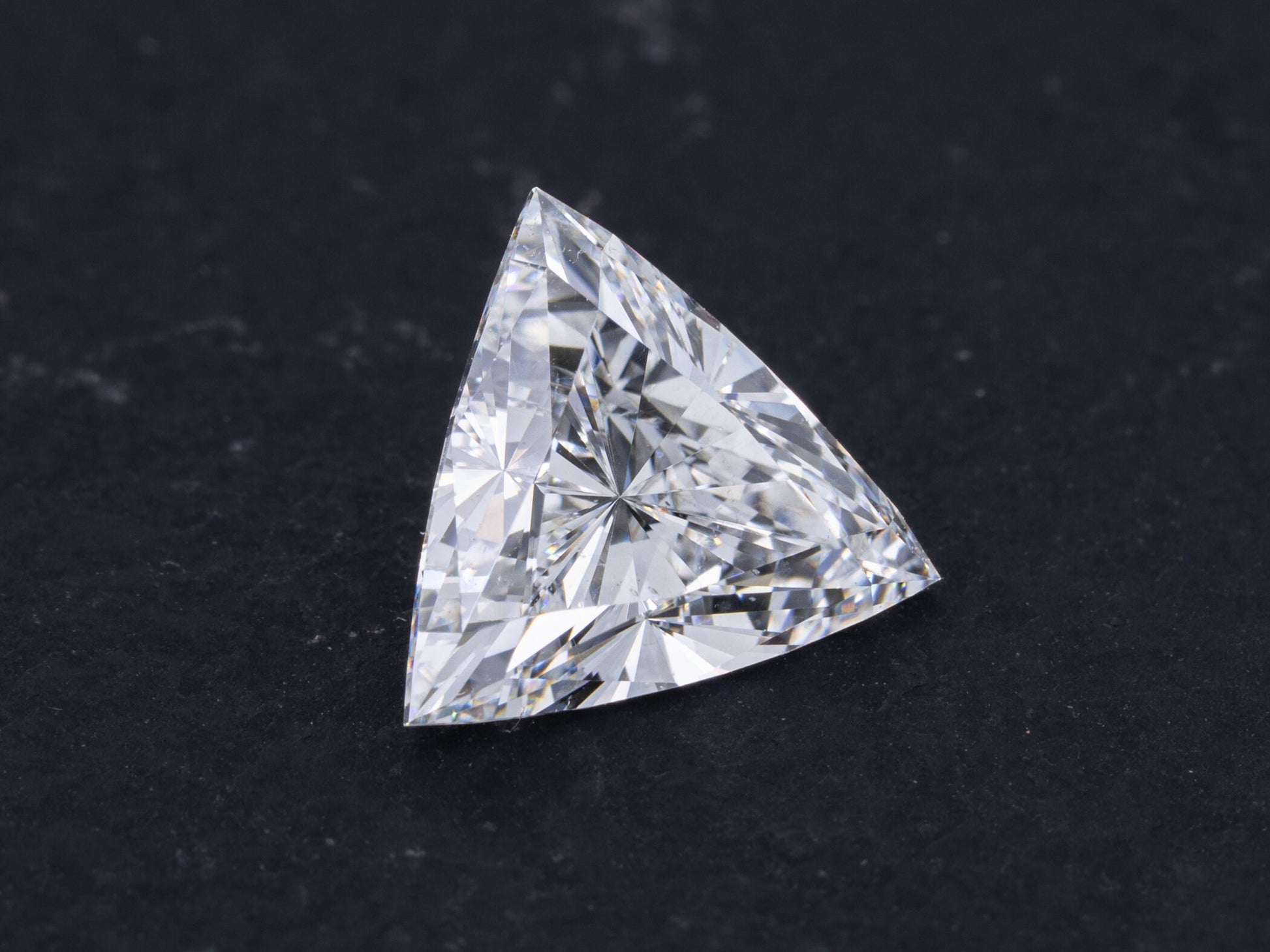 1.03ct GIA Certified Trillion Cut Natural Diamond VS-2 Clarity G Color - Redpoint Jewelry 