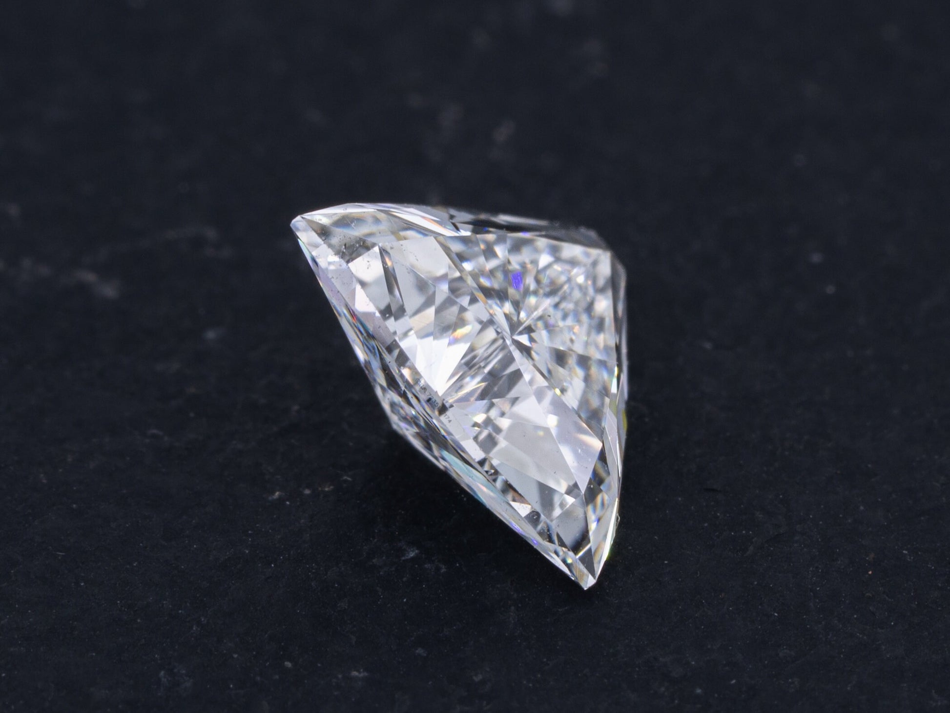 1.03ct GIA Certified Trillion Cut Natural Diamond VS-2 Clarity G Color - Redpoint Jewelry 