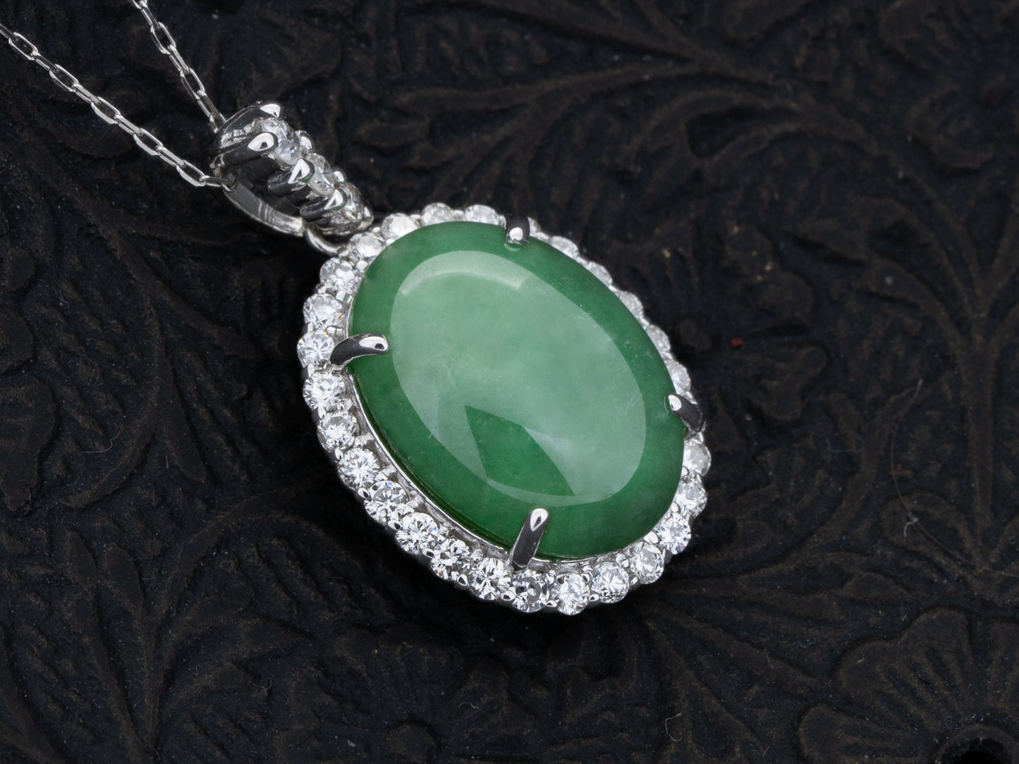 GIA Certified Type A Fei Cui Green Jade and Diamond Pendant Necklace 18k White Gold - Redpoint Jewelry 