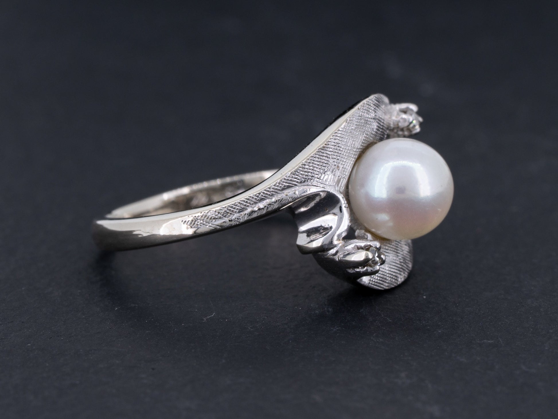 Vintage Art Deco Pearl and Diamond Ring 14k White Gold - Redpoint Jewelry 