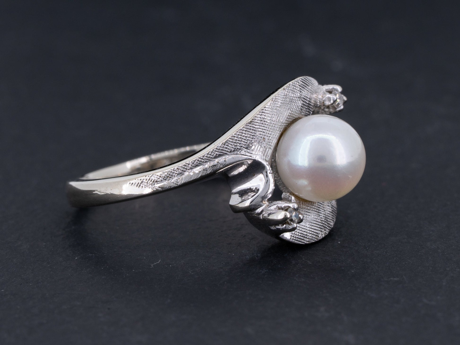 Vintage Art Deco Pearl and Diamond Ring 14k White Gold - Redpoint Jewelry 