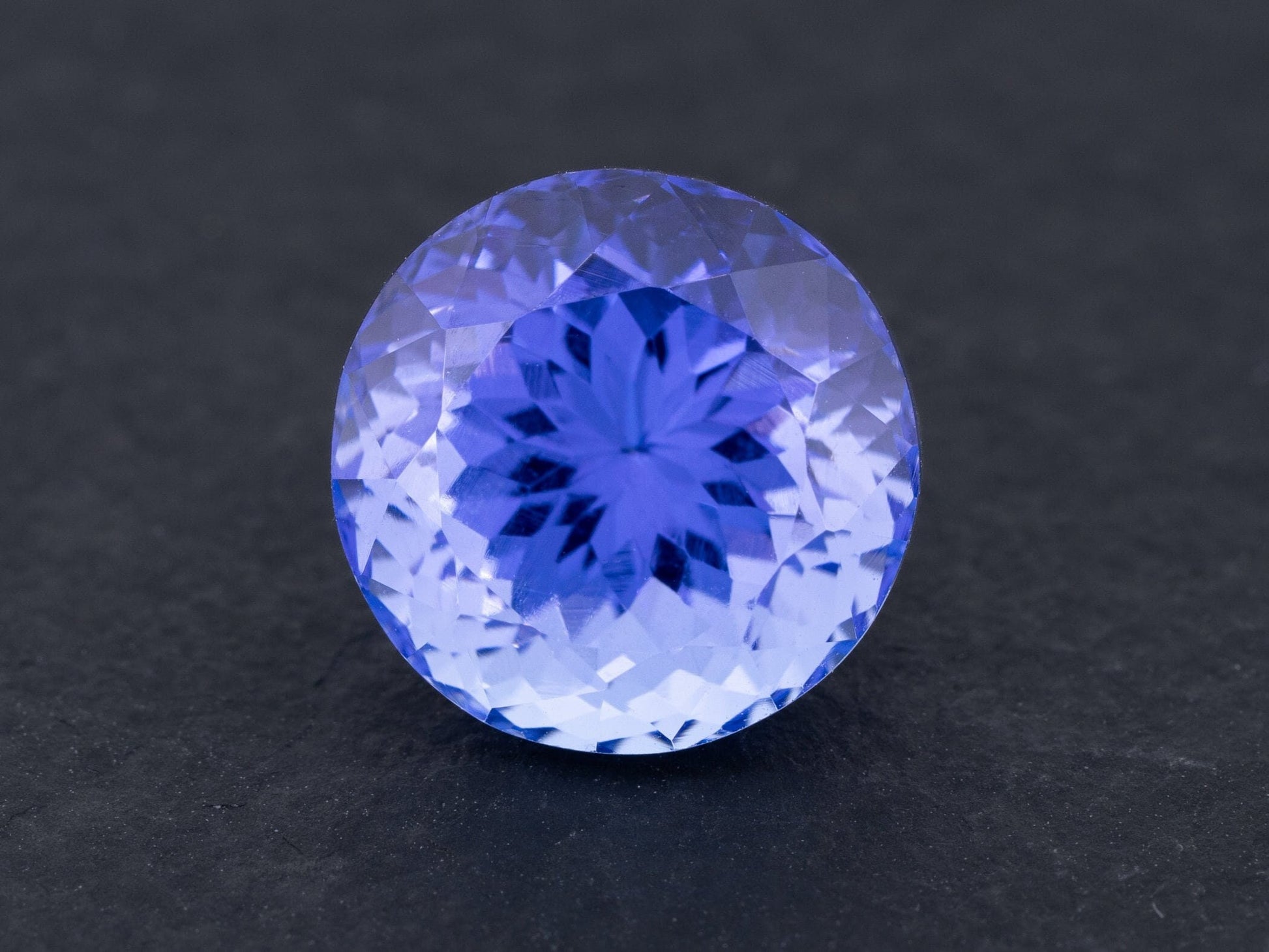 4.05ct Blue Violet Color Natural Tanzanite Round Cut - Redpoint Jewelry 