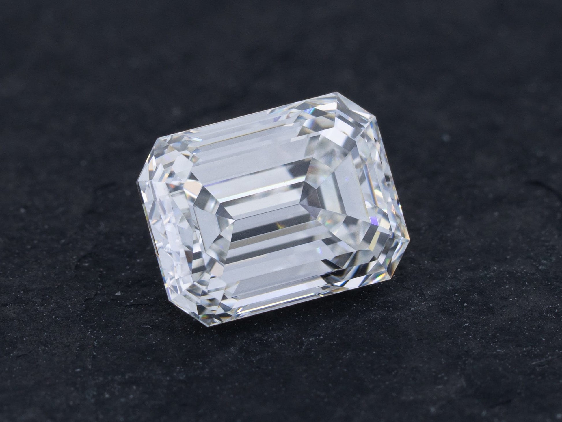 1.02ct GIA Certified Emerald Cut Natural Diamond VVS-2 Clarity H Color - Redpoint Jewelry 