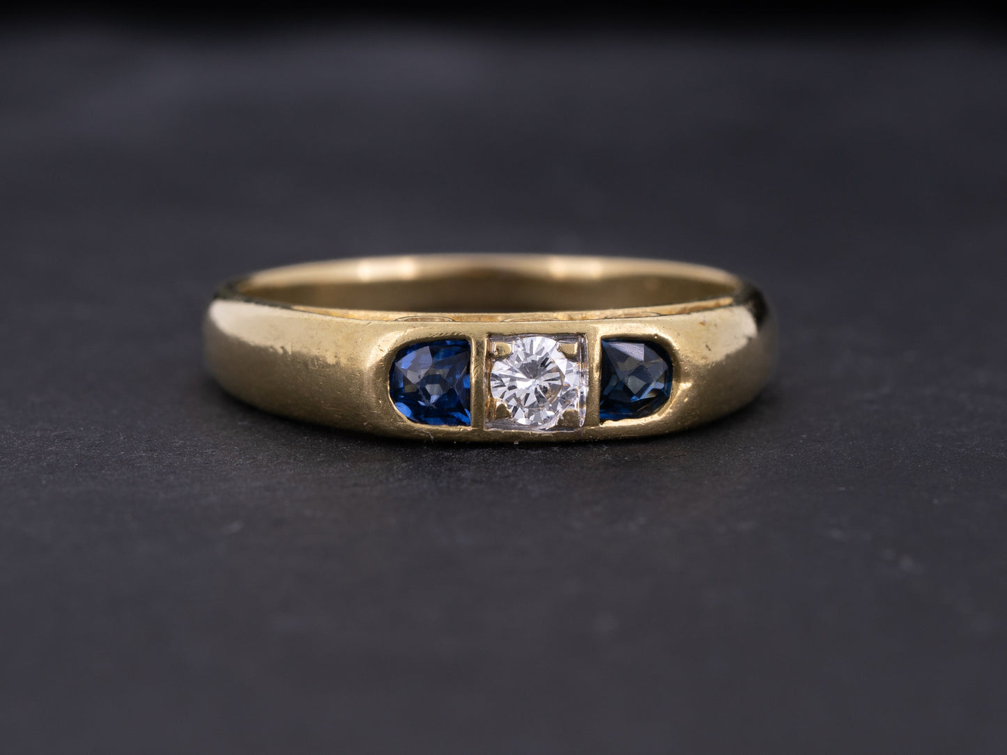 Diamond & Sapphire Three Stone Ring 18k Yellow Gold - Redpoint Jewelry 