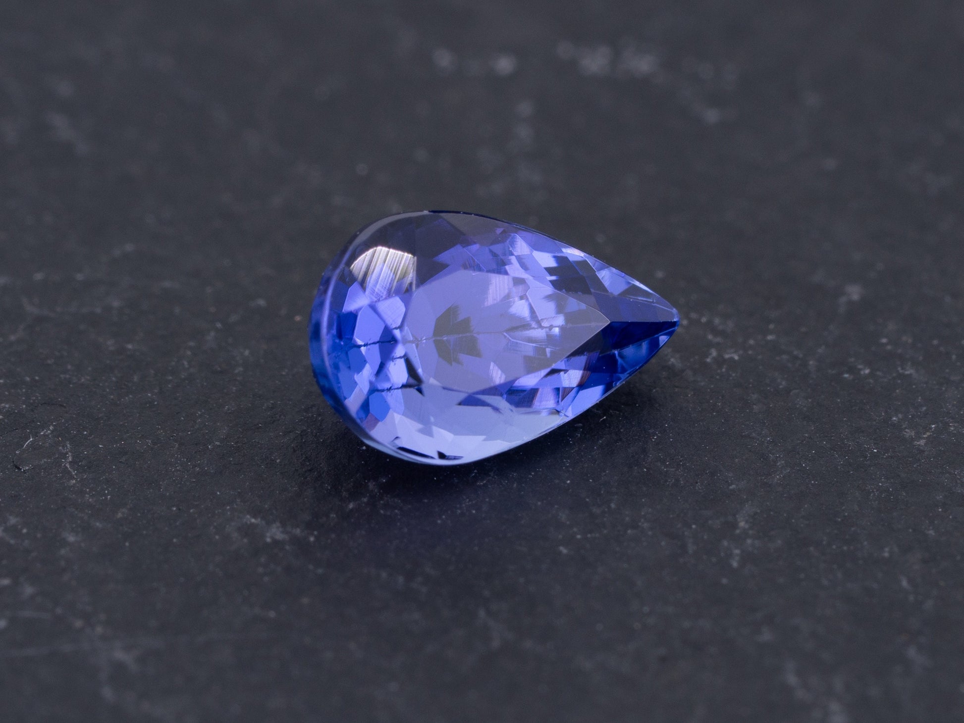 1.41ct Blue Violet Color Natural Tanzanite Pear Cut - Redpoint Jewelry 