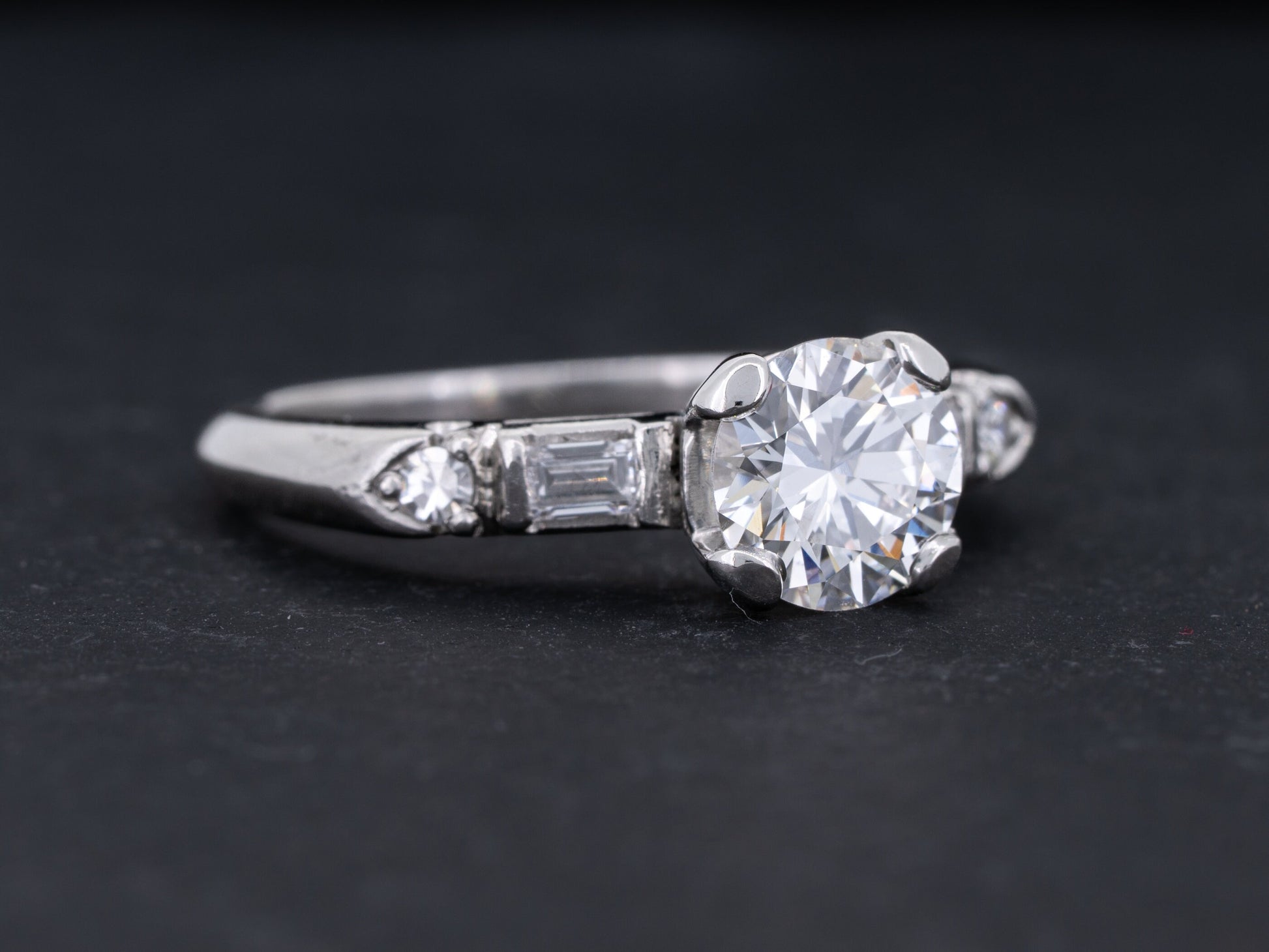 GIA Certified Vintage Art Deco 1.00ctw Diamond Solitaire Engagement Ring Platinum - Redpoint Jewelry 