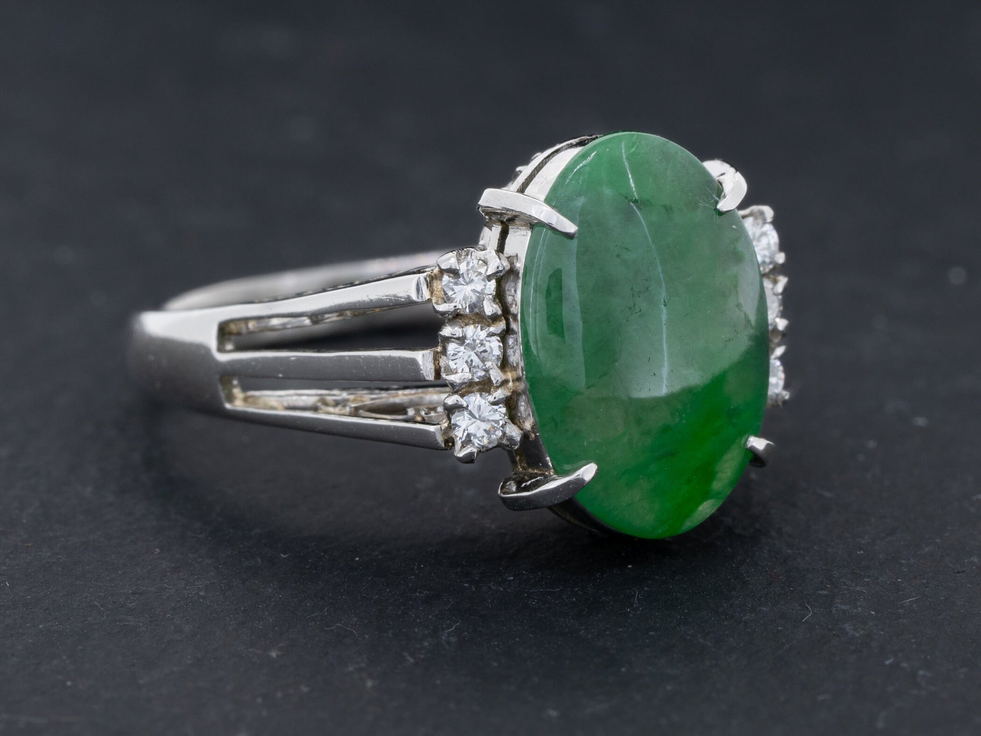 GIA Certified Type A Fei Cui Green Jade and Diamond Ring in Platinum - Redpoint Jewelry 