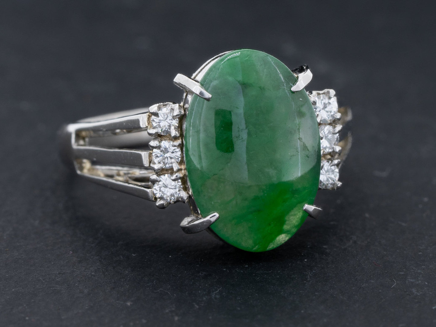 GIA Certified Type A Fei Cui Green Jade and Diamond Ring in Platinum - Redpoint Jewelry 