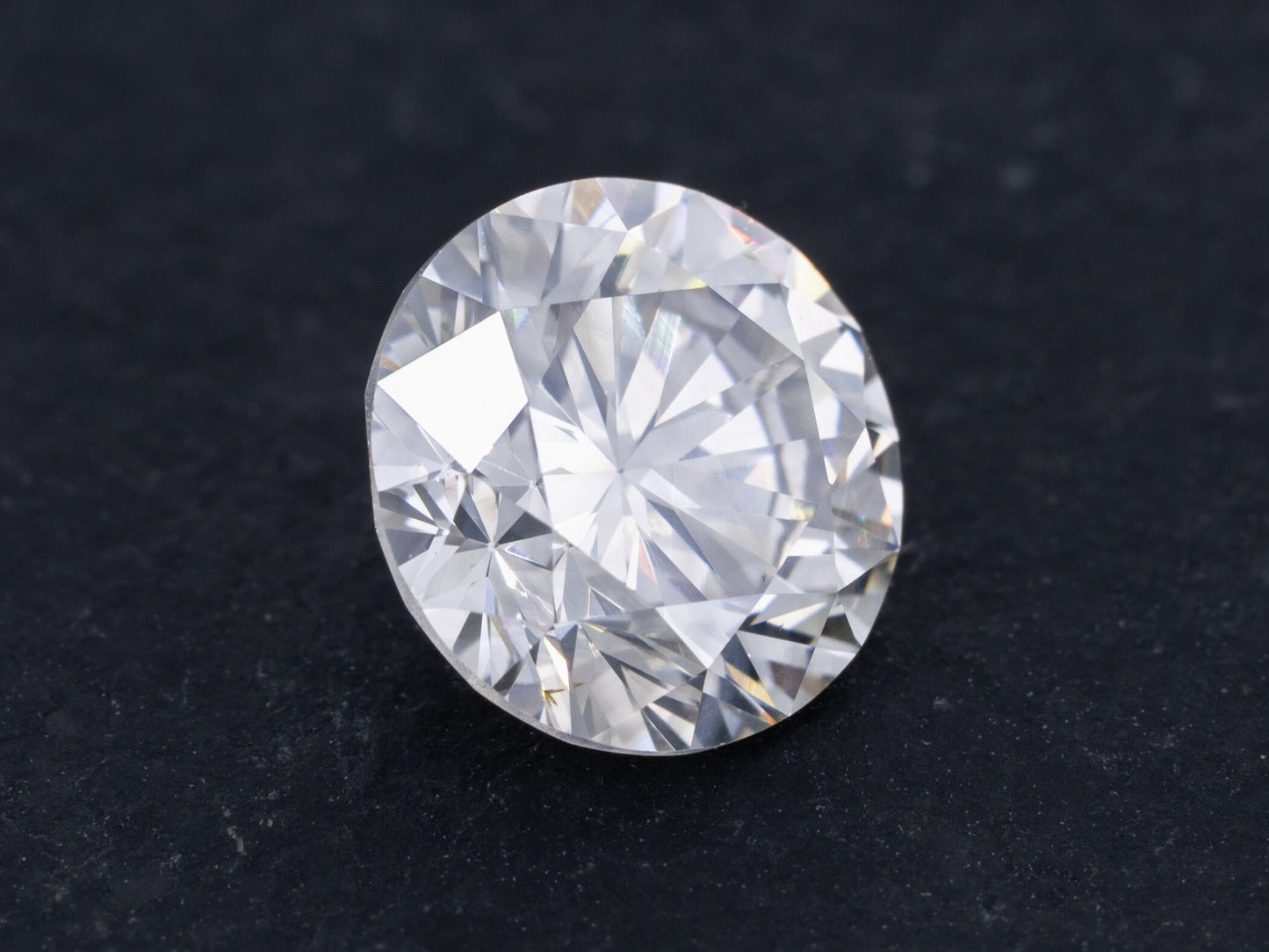 1.00ct GIA Certified Natural Colored Diamond Very Light Gray Color SI-2 Clarity Round Brilliant - Redpoint Jewelry 