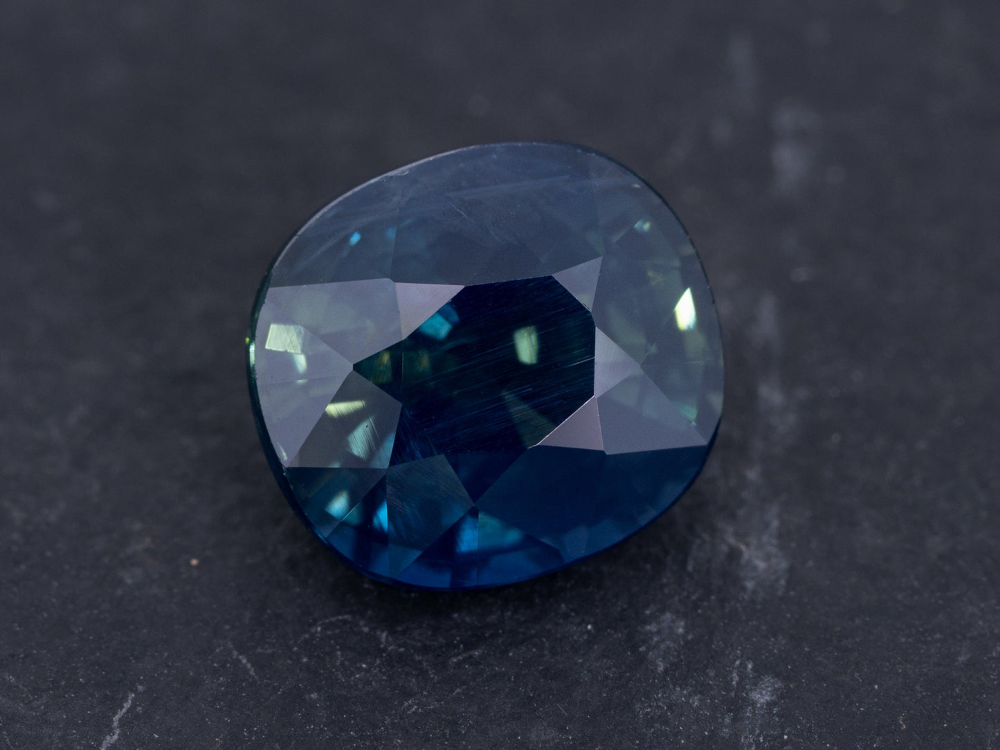 1.89ct GIA Certified Blue Unheated Natural Sapphire - Redpoint Jewelry 