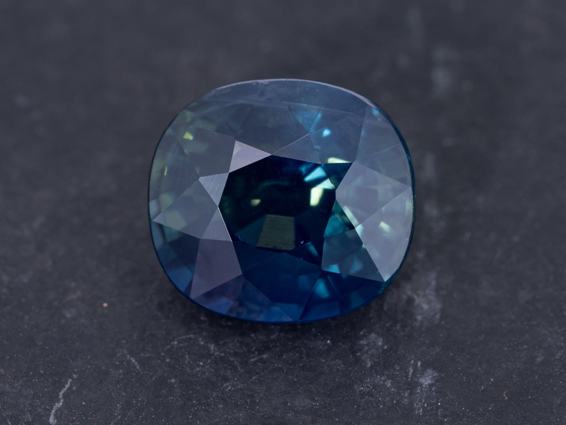 1.89ct GIA Certified Blue Unheated Natural Sapphire - Redpoint Jewelry 