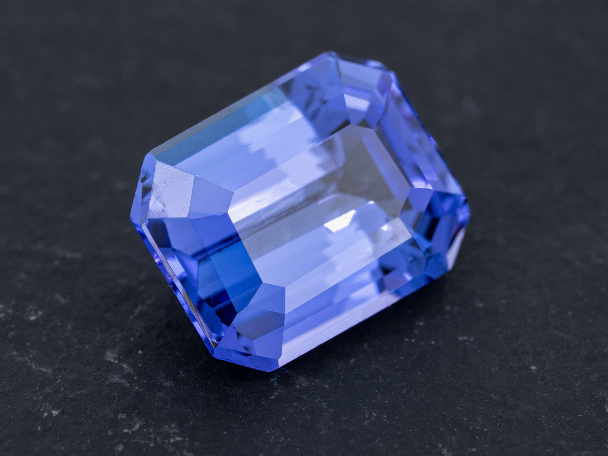 3.52ct Blue Natural Tanzanite Emerald Cut - Redpoint Jewelry 