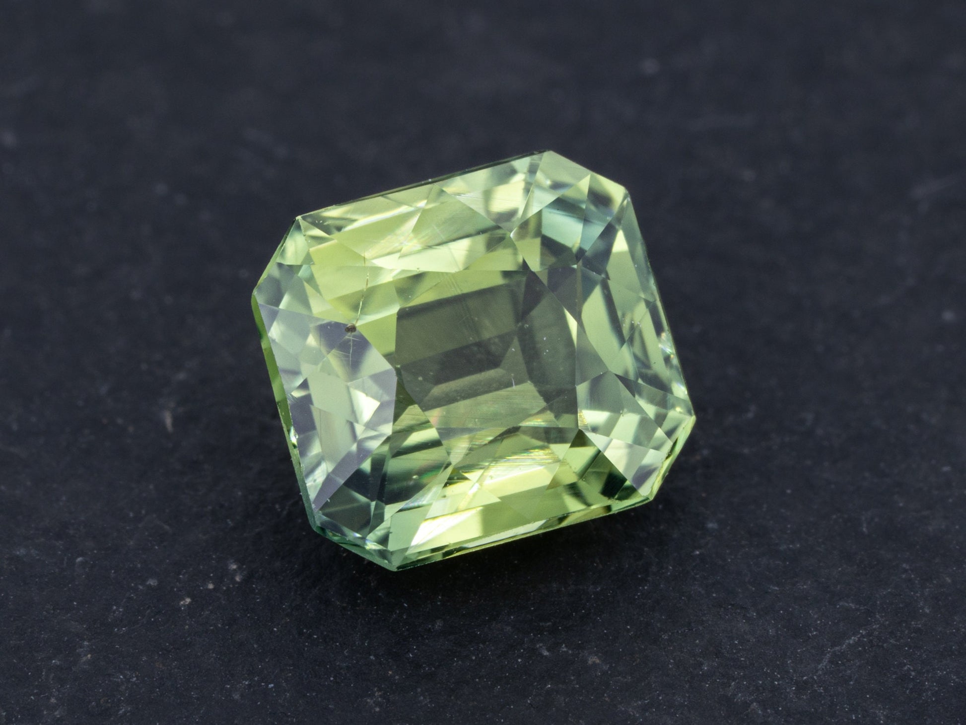 1.36ct GIA Certified Unheated Green Unheated Natural Sapphire - Redpoint Jewelry 