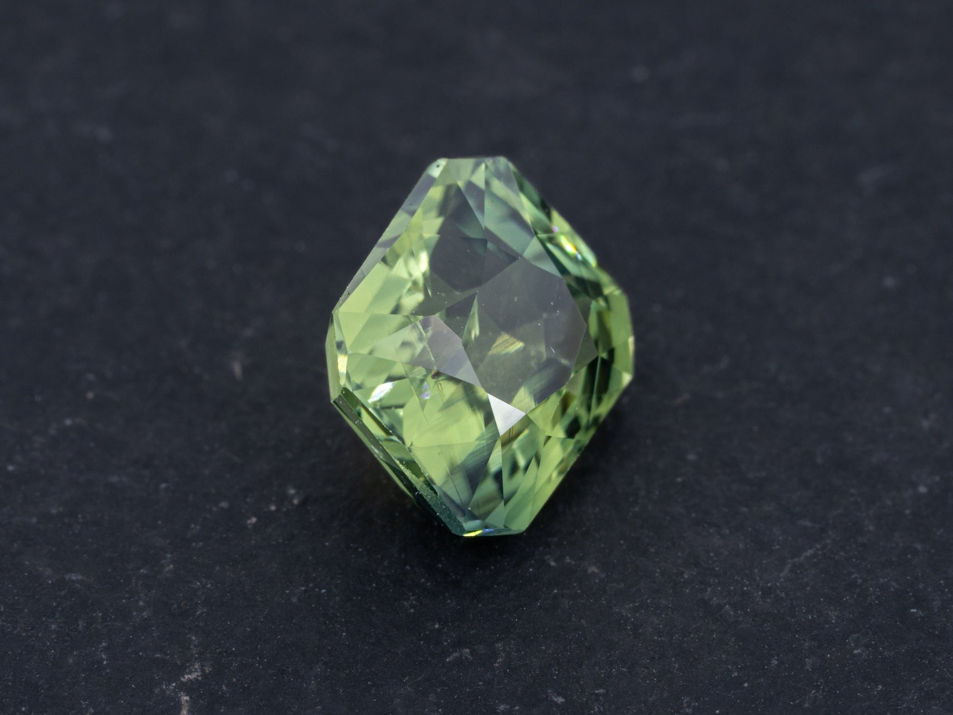 1.36ct GIA Certified Unheated Green Unheated Natural Sapphire - Redpoint Jewelry 