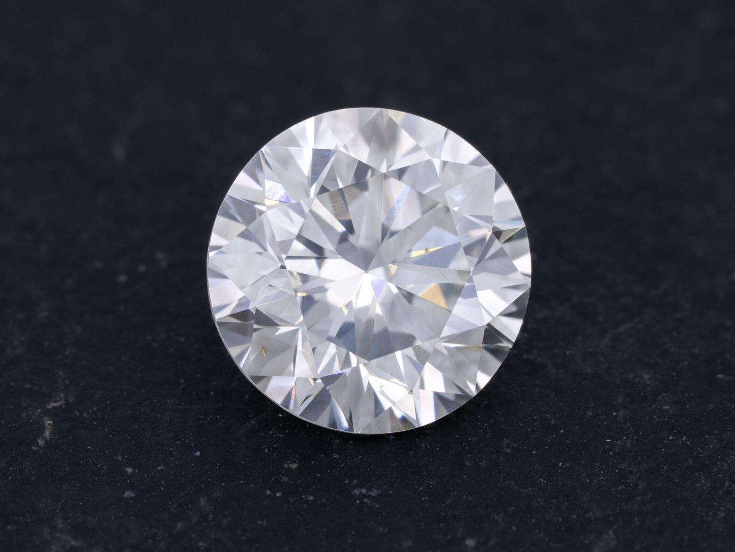 1.00ct GIA Certified Natural Colored Diamond Very Light Gray Color SI-2 Clarity Round Brilliant - Redpoint Jewelry 