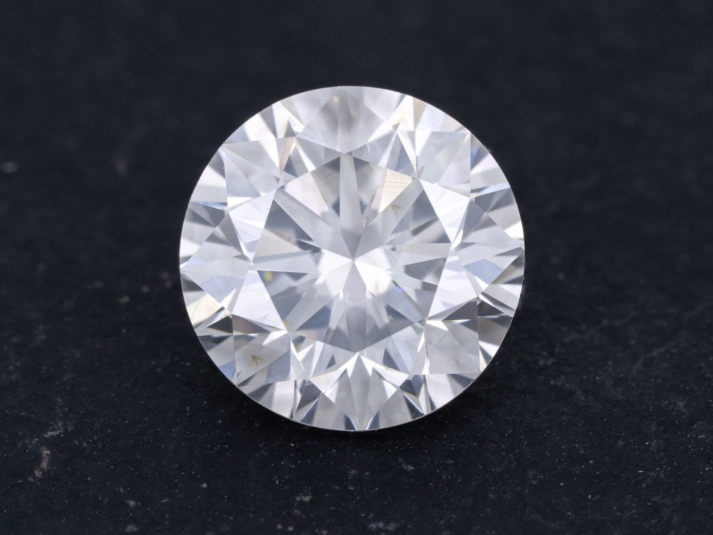 1.00ct GIA Certified Natural Colored Diamond Very Light Gray Color SI-2 Clarity Round Brilliant - Redpoint Jewelry 